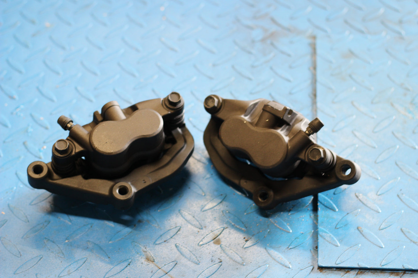 Etriers de frein avant Yamaha XJ6 2008 à 2016